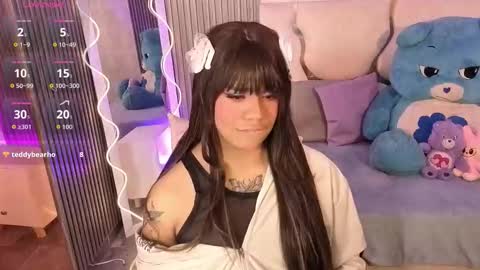 Siiam Tay online show from 10/19/25, 03:40