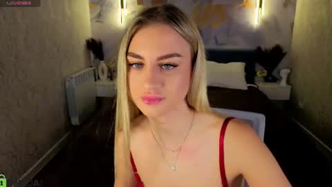 Snapshot of silen_tori chatting on 06/11/26, 02:53 Silen online show from 06/11/26, 02:53