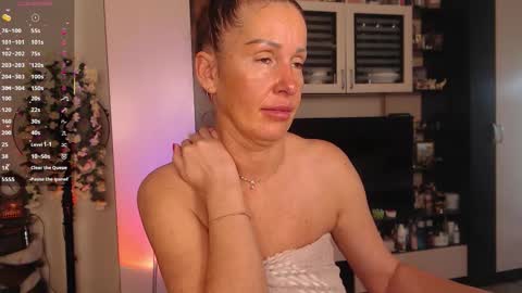 Snapshot of silenaa_sloussen chatting on 09/15/25, 04:34 silenaa_sloussen online show from 09/15/25, 04:34