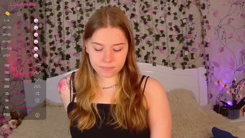 Chloe online show from 02/06/25, 07:13