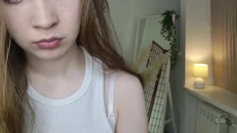 Lily online show from 11/28/25, 08:55