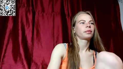Snapshot of silentpassion567 chatting on 04/14/26, 07:53 JULIANA online show from 04/14/26, 07:53