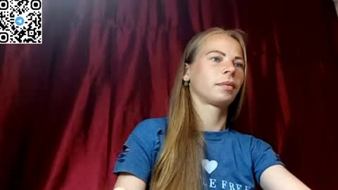 Snapshot of silentpassion567 chatting on 05/22/26, 08:25 JULIANA online show from 05/22/26, 08:25