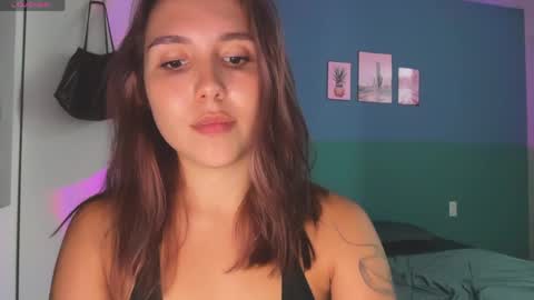 You fav Miss Si online show from 05/11/26, 02:45