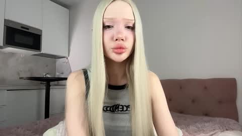 Diana  online show from 10/01/25, 05:52