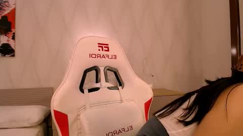 silk_ann online show from 11/01/25, 05:09