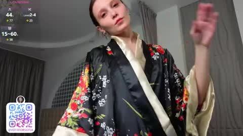 Snapshot of silk_riddle chatting on 04/23/26, 04:20 Sofia online show from 04/23/26, 04:20
