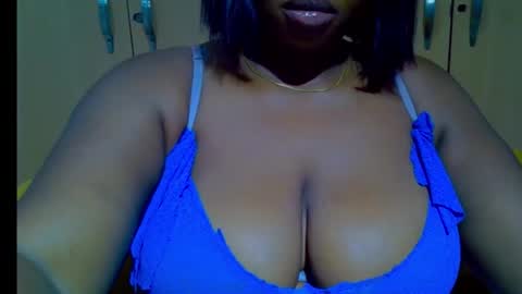 Caramel online show from 10/19/25, 06:47