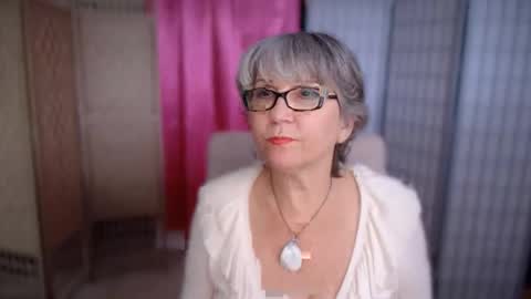 Snapshot of silky_petra2 chatting on 11/14/25, 07:23 petra daniels online show from 11/14/25, 07:23