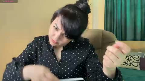 Snapshot of silky_shadow chatting on 06/10/26, 02:45 Julia online show from 06/10/26, 02:45