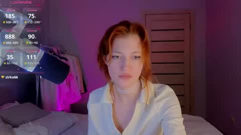 Snapshot of silly___woman chatting on 07/16/26, 08:04 silly___woman online show from 07/16/26, 08:04