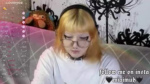 Mia online show from 09/09/25, 02:00