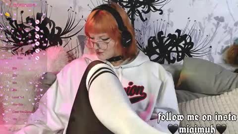 Mia online show from 09/23/25, 04:32