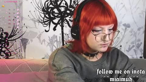 Mia online show from 09/25/25, 08:12