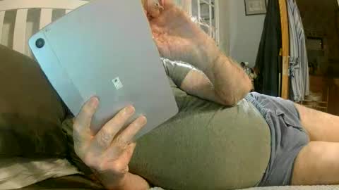 Snapshot of sillyoldman45221063 chatting on 04/18/26, 11:27 sillyoldman45221063 online show from 04/18/26, 11:27