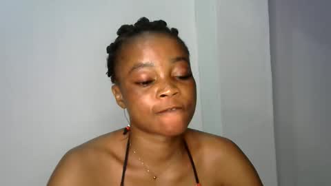 Snapshot of silm_baddie14 chatting on 06/10/26, 02:12 slim daddie14 online show from 06/10/26, 02:12
