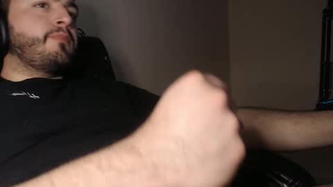 Snapshot of silva1018 chatting on 02/02/25, 06:26 Alvaro online show from 02/02/25, 06:26