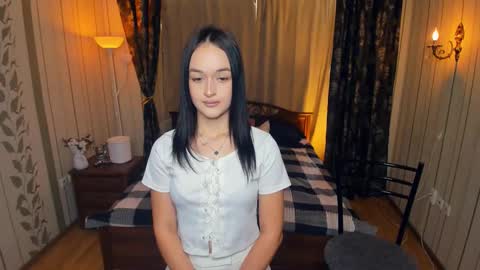 Silvia online show from 09/18/25, 06:48