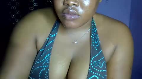 Snapshot of silver_baby06 chatting on 10/17/25, 06:21 silver baby06 online show from 10/17/25, 06:21