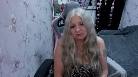 silver_moon_light online show from 09/11/25, 10:10