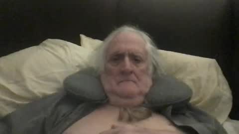 Snapshot of silverliam chatting on 09/14/25, 11:37 Liam online show from 09/14/25, 11:37