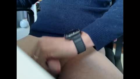 silvertongueduk25 online show from 09/23/25, 12:30
