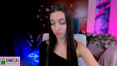 Snapshot of silvia_queen1 chatting on 12/07/24, 11:12 Silvia nude in pvt  online show from 12/07/24, 11:12