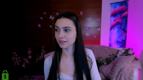 Snapshot of silvia_queen1 chatting on 12/19/24, 04:13 Silvia nude in pvt  online show from 12/19/24, 04:13