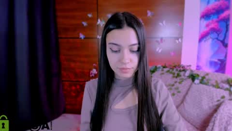 Snapshot of silvia_queen1 chatting on 12/20/24, 03:25 Silvia nude in pvt  online show from 12/20/24, 03:25
