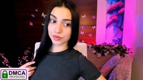 Snapshot of silvia_queen1 chatting on 01/21/25, 03:15 Silvia nude in pvt  online show from 01/21/25, 03:15