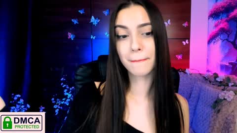 Snapshot of silvia_queen1 chatting on 01/23/25, 02:33 Silvia nude in pvt  online show from 01/23/25, 02:33