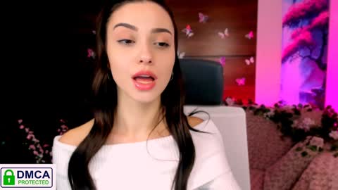 Snapshot of silvia_queen1 chatting on 01/24/25, 08:22 Silvia nude in pvt  online show from 01/24/25, 08:22