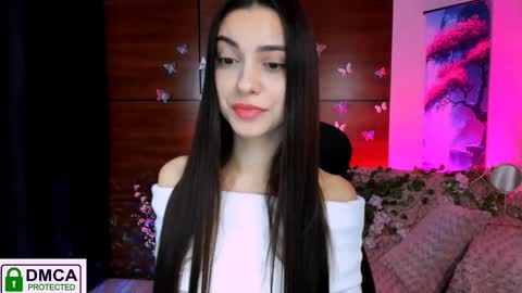 Snapshot of silvia_queen1 chatting on 02/02/25, 11:42 Silvia nude in pvt  online show from 02/02/25, 11:42
