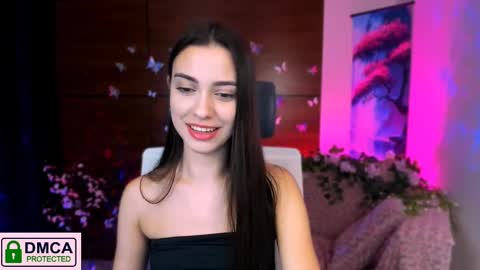 Snapshot of silvia_queen1 chatting on 02/12/25, 08:50 Silvia nude in pvt  online show from 02/12/25, 08:50