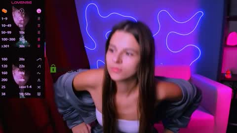 Snapshot of silvia_queen1 chatting on 10/05/25, 10:40 Silvia nude in pvt  online show from 10/05/25, 10:40