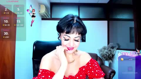 Silvia Wallec online show from 01/11/25, 10:19