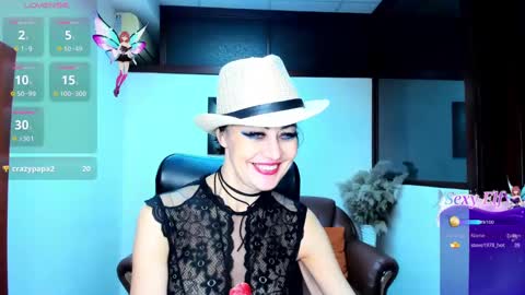Silvia Wallec online show from 01/15/25, 02:02
