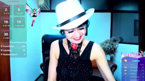 Silvia Wallec online show from 01/25/25, 10:51