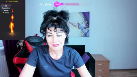 Silvia Wallec online show from 06/17/26, 05:43