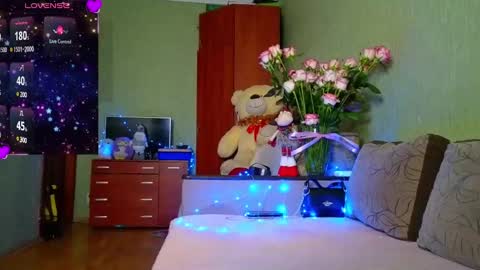 Snapshot of silviasexyy chatting on 12/26/24, 07:16 miss Anna online show from 12/26/24, 07:16