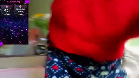 Snapshot of silviasexyy chatting on 01/12/25, 08:36 miss Anna online show from 01/12/25, 08:36