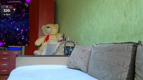 Snapshot of silviasexyy chatting on 02/02/25, 10:24 miss Anna online show from 02/02/25, 10:24