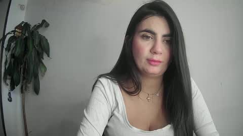 Silvie online show from 02/17/25, 09:52