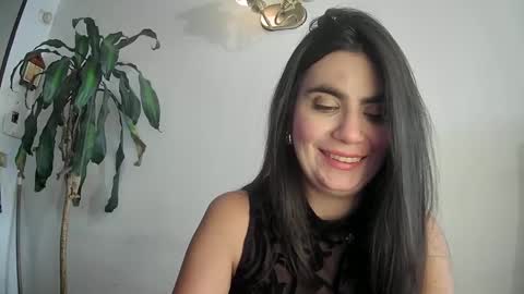 Silvie online show from 02/25/25, 08:51