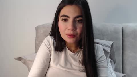 Silvie online show from 10/06/25, 02:09