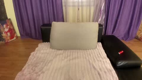 Silvya online show from 06/13/26, 08:18