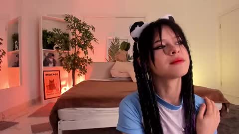 Snapshot of sima_wendy chatting on 10/17/25, 06:27 Wendy help me get get 69 likes  online show from 10/17/25, 06:27