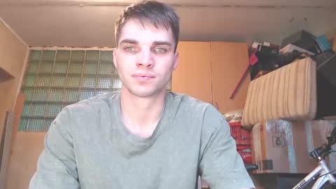 Snapshot of simbo_cool chatting on 06/04/26, 02:39 Simba online show from 06/04/26, 02:39