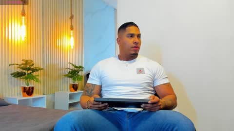 simeone_panda online show from 12/26/24, 11:43