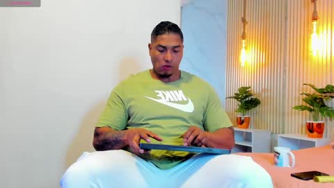 simeone_panda online show from 01/15/25, 11:53
